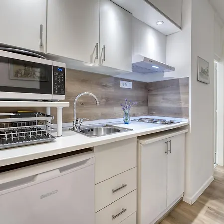 Nika By Interhome * Icici