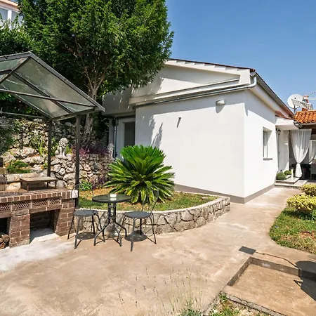 Apartman Nika By Interhome *